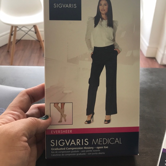 Graduated compression hosiery - Picture 3 of 6